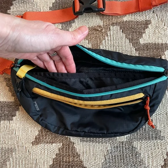 REI Belt Bag - Picture 3 of 6